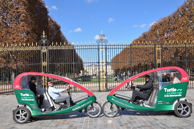 Private City-Tour by rickshaw bike in Paris: The "Saint-Germain" - The Seine view toward Notre-Dame
