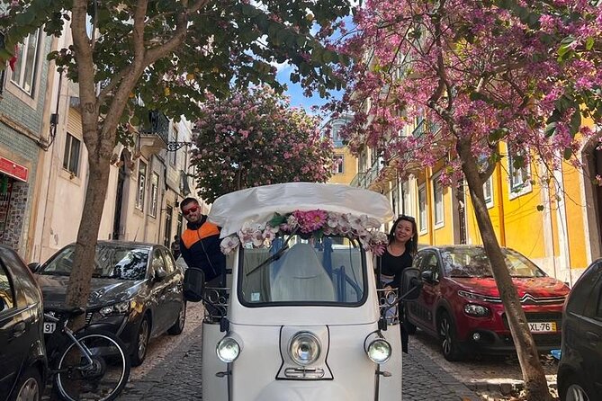 Private Eco Tuk Tuk Tour of Lisbon - Is $236.70 per person a fair price?