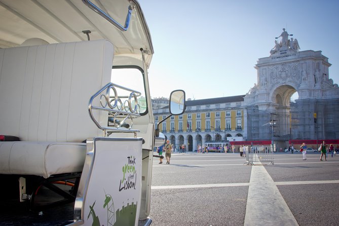 Private Eco Tuk Tuk Tour through the Heart of the City - Bairro Alto and Largo do Carmo after the climb