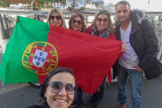 Private Guided Tuktuk Tour in Lisbon - Lisbon Cathedral: a short look at an old landmark