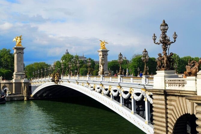 Private Highlights of Paris Tuk-Tuk Experience - Les Invalides and Napoleon’s golden dome