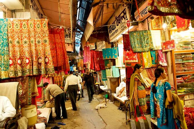 Private: Jaipur Shopping Tour By Tuk Tuk - Textiles, saris, and block-print fabrics