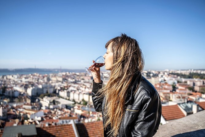 Private Lisbon Sightseeing Tuk-Tuk Tour: Alfama, Belém & More - Pickup details for hotels and cruise ships
