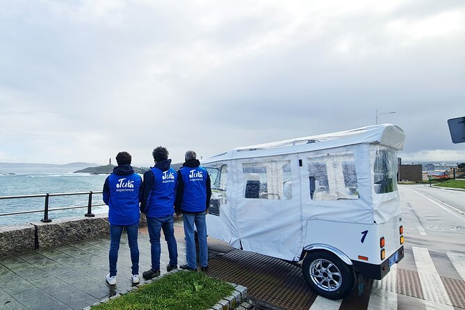 Private PREMIUM Tour EN Tuk tuk A Coruña - Central streets, markets, parks, and landmarks