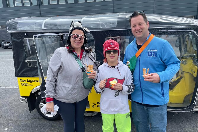 Private Reykjavík Tuk Tuk – City Highlights Tour - Perlan is the alternate choice for views and exhibits