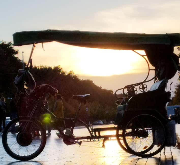 Private Rickshaw Taylor Made By Night Tour - The Two-Hour Berlin Mitte Route