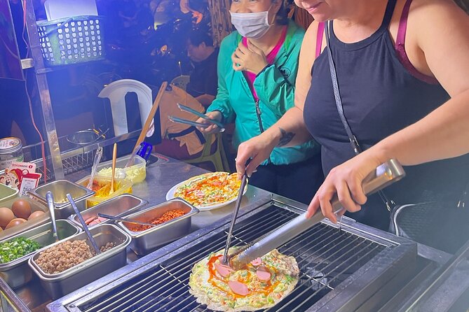 Private Street Food Discovery by Cyclo at Night in Ho Chi Minh - Why a cyclo changes the evening