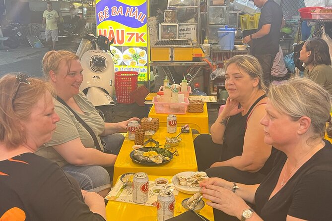 Private Street Food Discovery by Cyclo at Night in Ho Chi Minh - Who should book this cyclo food tour?