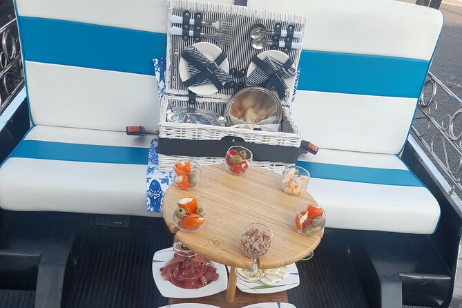 Private tapas tuk tuk tour through Lisbon - Petiscos and drinks while Lisbon rolls by