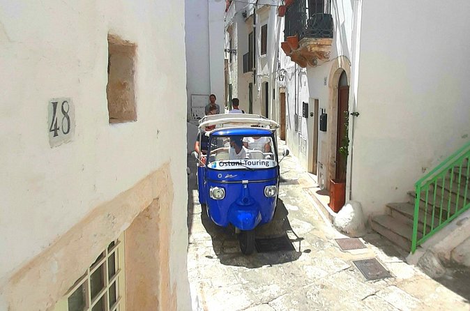 Private tour by Tuk Tuk of the Ostuni medieval quarter. - Who will enjoy this short Ostuni ride