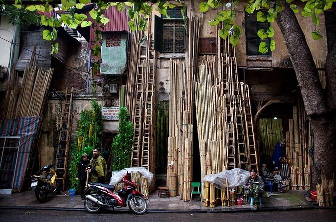 Private Tour: Hanoi City Tour Including Water Puppet Show and Cyclo Ride - Hoan Kiem Lake and Ngoc Son Temple