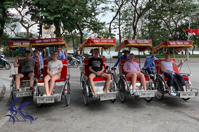 Private tour - Hanoi old quarter cyclo tour (2 hours) - The best moments come from the street view