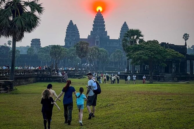 Private Tour in Angkor Wat by Tuk Tuk - Sunrise at Angkor Wat sets the tone
