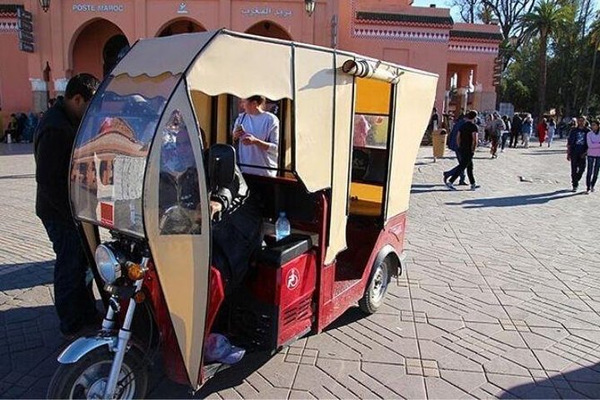Private Tour in Marrakech By Tuk Tuk - Jemaa el-Fnaa, fifteen minutes at the city’s main square