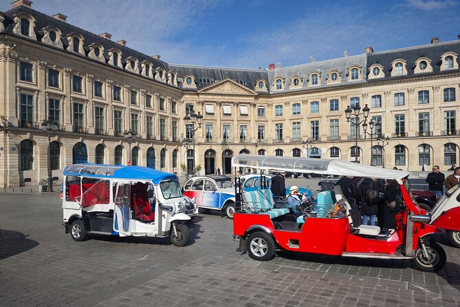 Private Tour of Paris in Tuktuk - Palais Galliera and the final photo opportunities