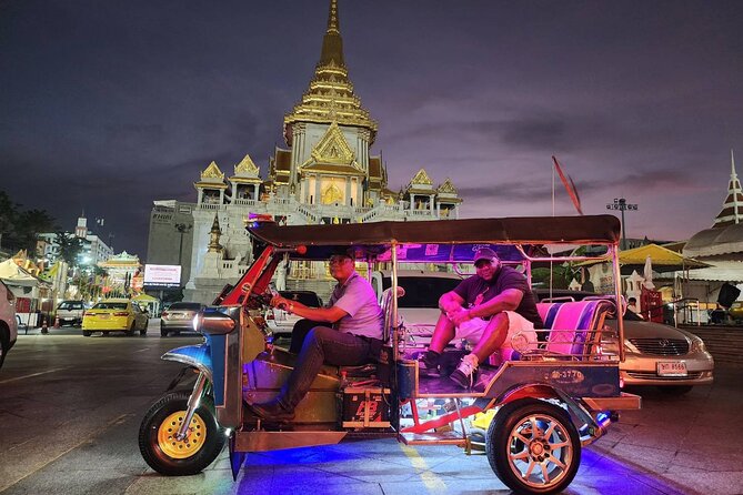 Private Tuk Tuk Night Adventure with Dinner - Wat Arun Lit Beside the River