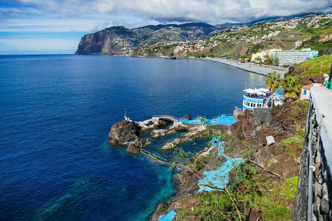 Private Tuk Tuk Tour on Câmara de Lobos, Fishing Village - What the driver-guide adds