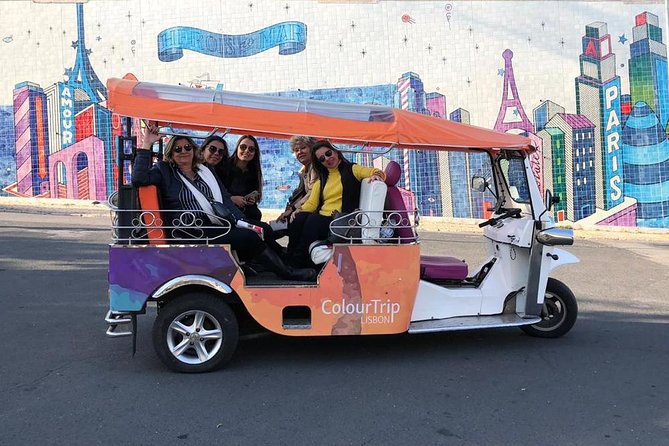 Private Tuk Tuk Tour Through Lisbon’s Historical Streets - Lisbon Cathedral and the first layer of the city