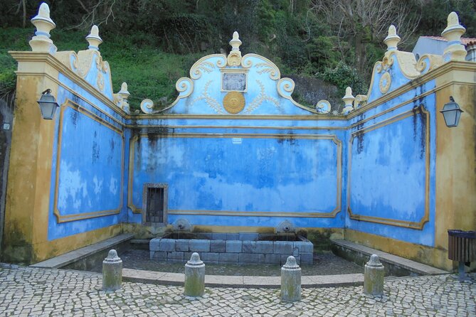 Private Tuk Tuk Tour through Serra de Sintra - Vale dos Lagos and the wooded side of Pena Park