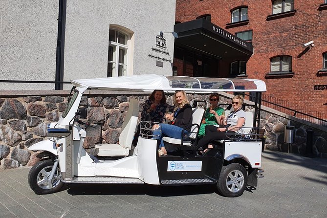 Private TukTuk guided tour in Helsinki 1,5 hours - A look at the Orthodox Cathedral