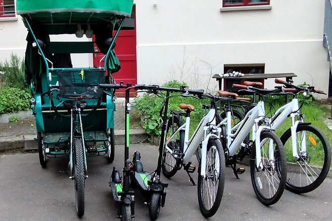Private Up to 12 Guests-ONE RICKSHAW, E-Bikes, E-Scooters - Why this unusual Berlin tour works