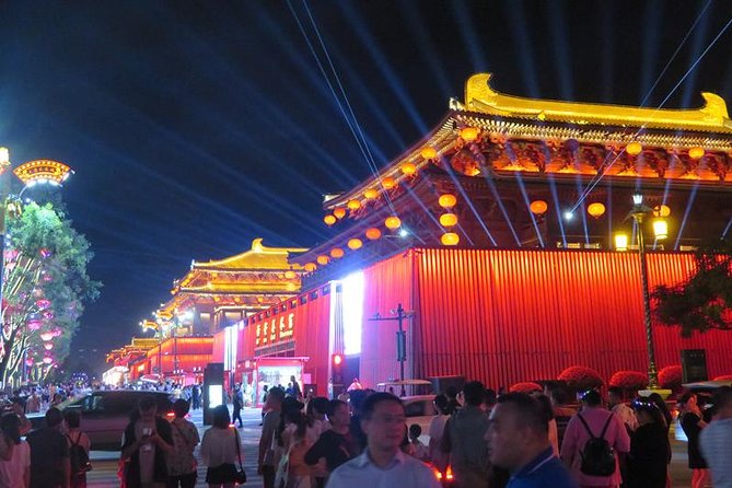 Private Xi’an Night & Food Tour by Tuk Tuk and Public Transportation - What the Food Stops Are Really Like