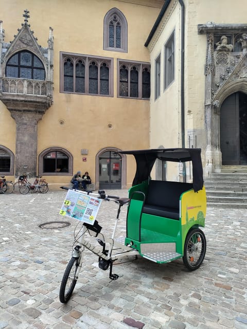 Regensburg citytour rickshaw-pedicab - Seeing Regensburg from a low, open seat