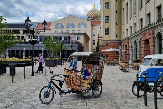 Rickshaw Sightseeing City Tours Berlin - Rikscha Tours - Tiergarten and the Soviet War Memorial