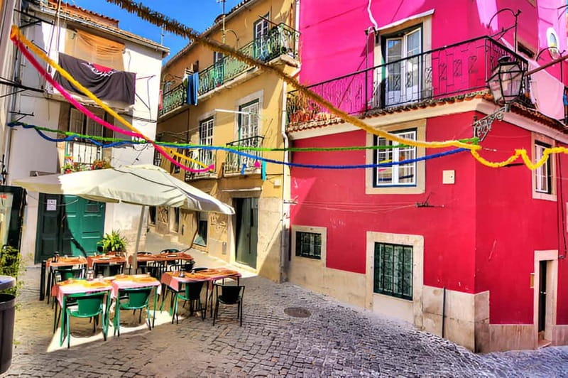 Ride the Stories of Lisbon – Tuk Tuk Experience - Why a tuk-tuk works well in Lisbon