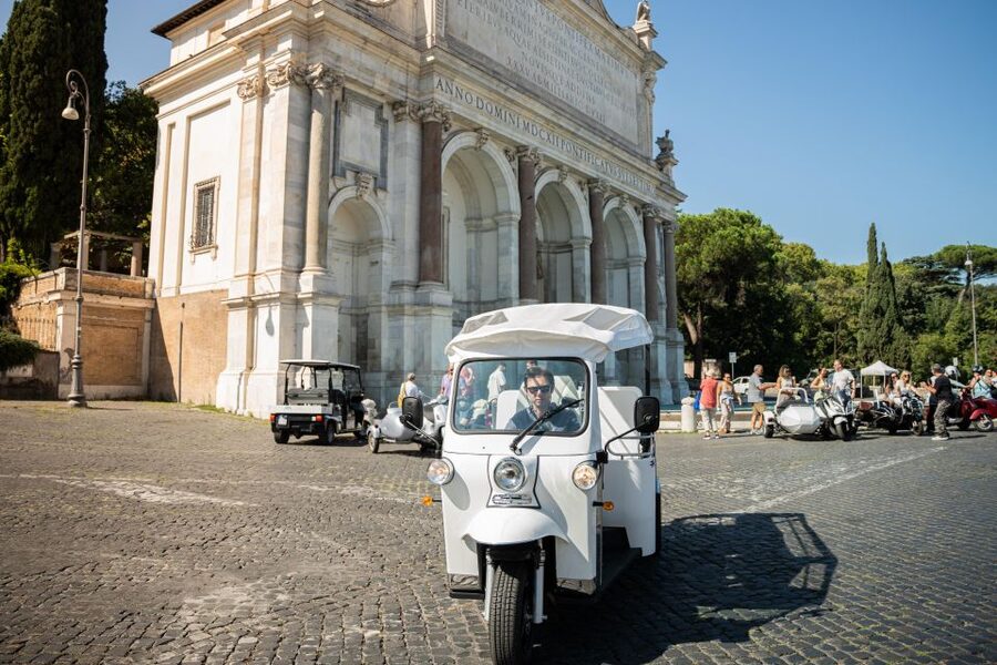 Rome: 2-Hour Vip Tuk-tuk tour with Hotel Pickup and Prosecco - Key points to know before booking
