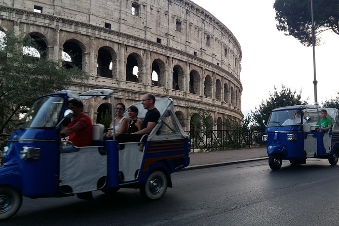 Rome by Ape Calessino Auto Rickshaw - Aventine Hill and the Knights of Malta keyhole