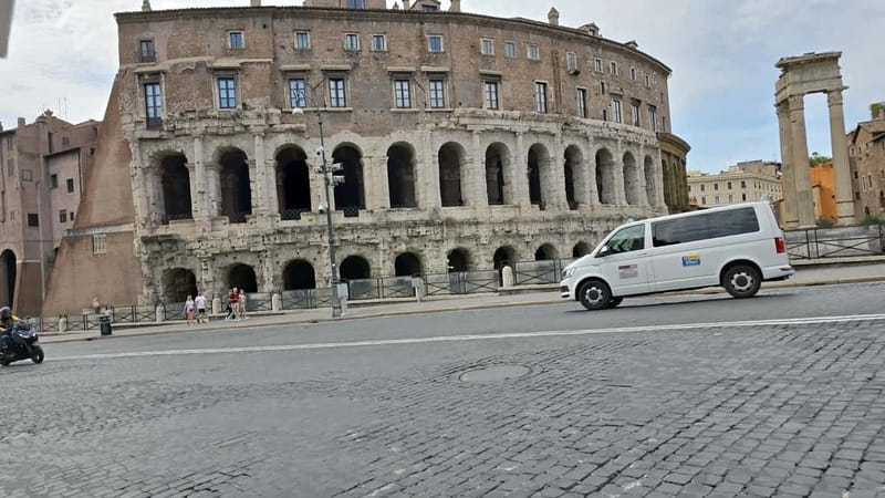 Rome: City Center Private Tour With Tuk-Tuk - Pantheon, Trevi Fountain, and the classic center