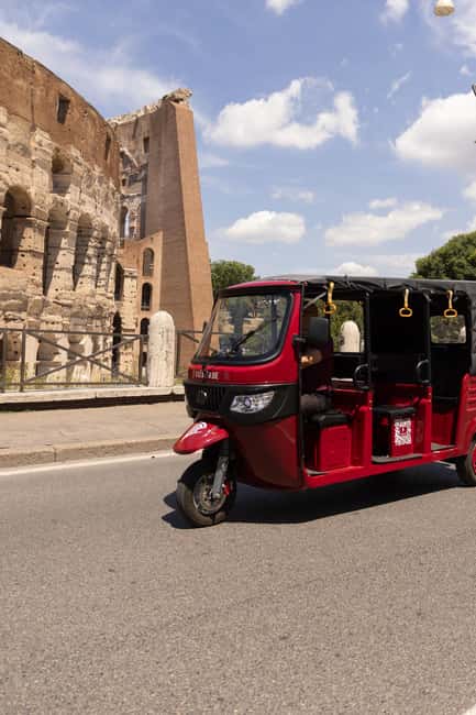 Rome: City Highlights E-Tuk Tuk Tour - Piazza Venezia and the Pantheon Begin the Route
