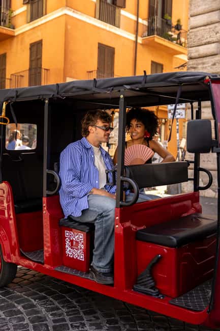 Rome: City Highlights E-Tuk Tuk Tour - The Colosseum, Imperial Fora, and Circus Maximus