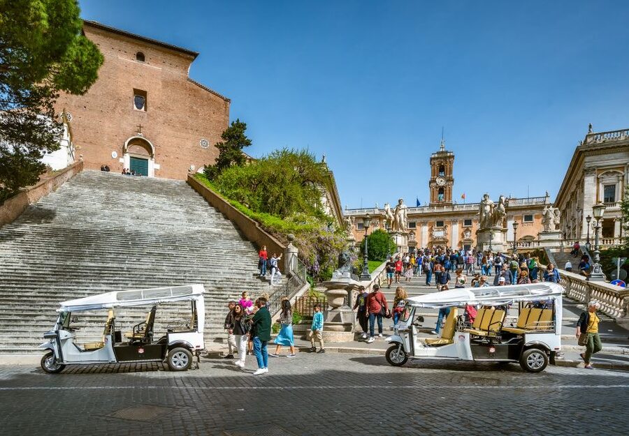 Rome: Private City Tour by Electric Tuk Tuk - What the ride feels like on cobblestones