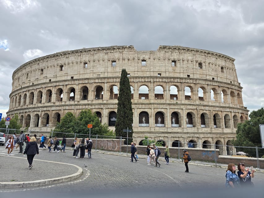 Rome: Private Tour on Electric Tuk-Tuk of Rome City Center - Starting near the Colosseum