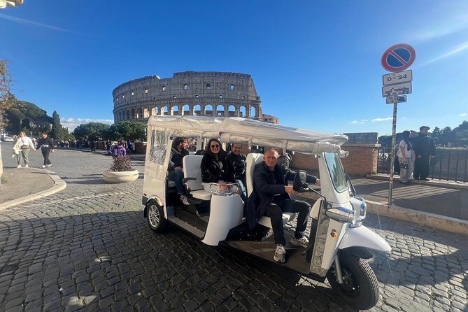 Rome:Tuk-Tuk Private Tour of the City Center - Key details that shape the experience