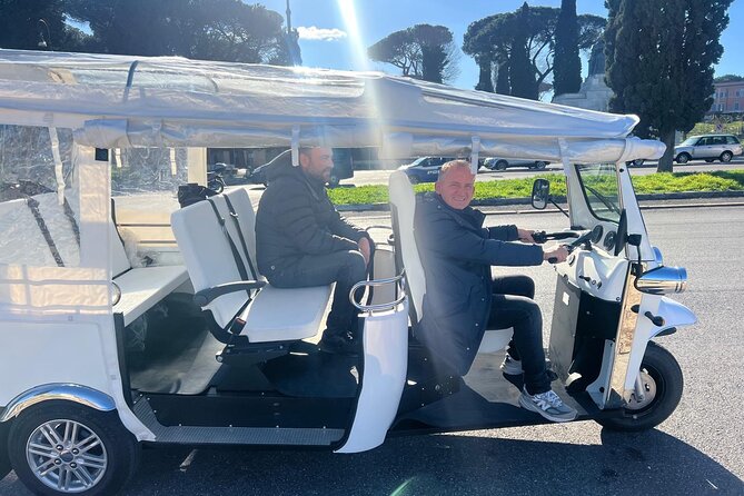 Rome:Tuk-Tuk Private Tour of the City Center - Why an electric tuk-tuk works well in central Rome