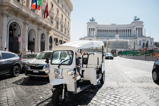 Rome Tuk-tuk Tour with Hotel Pickup and Prosecco - Spanish Steps and Pincio Terrace: a strong opening
