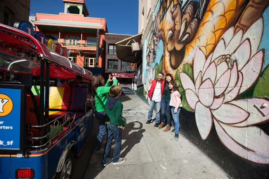 San Francisco: Private City Tour by Electric Tuk-Tuk - North Beach, Little Italy, and Telegraph Hill
