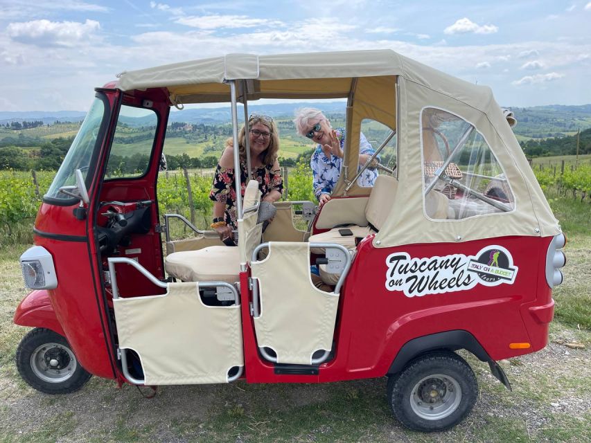 San Gimignano: Chianti Hills Tuk-Tuk Tour for 2 - Leaving Poggibonsi for the Chianti countryside