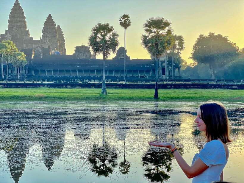 Siem Reap: Angkor Wat Private Tuk-Tuk Tour - What the drivers add to the day