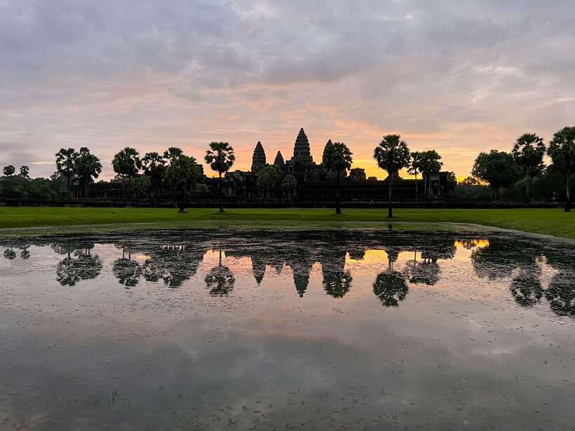 Siem Reap: Angkor Wat Sunrise Tour via Tuk Tuk & Breakfast - Ta Prohm delivers the famous tree-root photographs