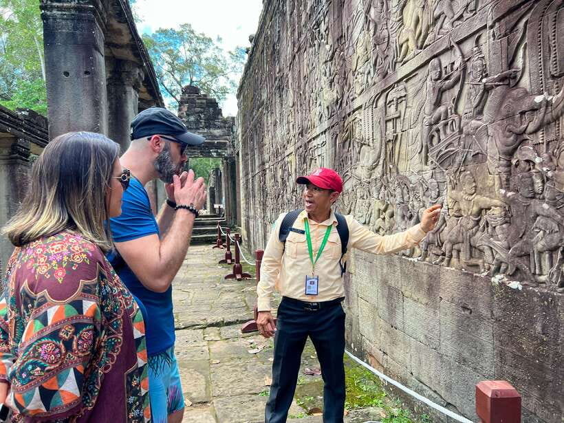 Siem Reap: Angkor Wat Sunrise Tour via Tuk Tuk & Breakfast - The Siem Reap market ends the tour on a local note