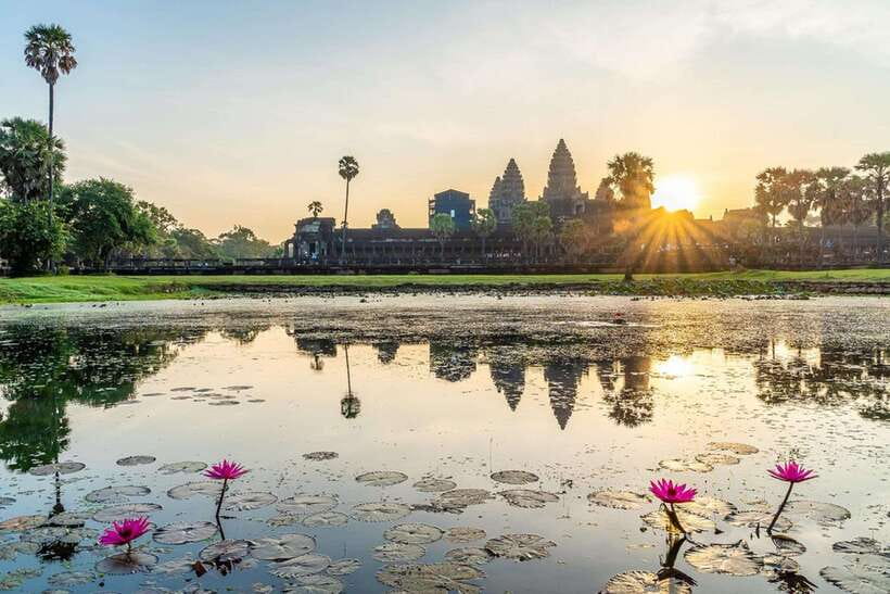 Siem Reap: Full-Day Tuk-Tuk Tour of Angkor Wat Temples - A full day by tuk-tuk, not a rushed photo stop