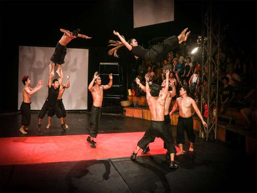 Siem Reap: Phare, Cambodian Circus with Tuk-Tuk Transfers - Seating, VIP tickets, and the booking caution
