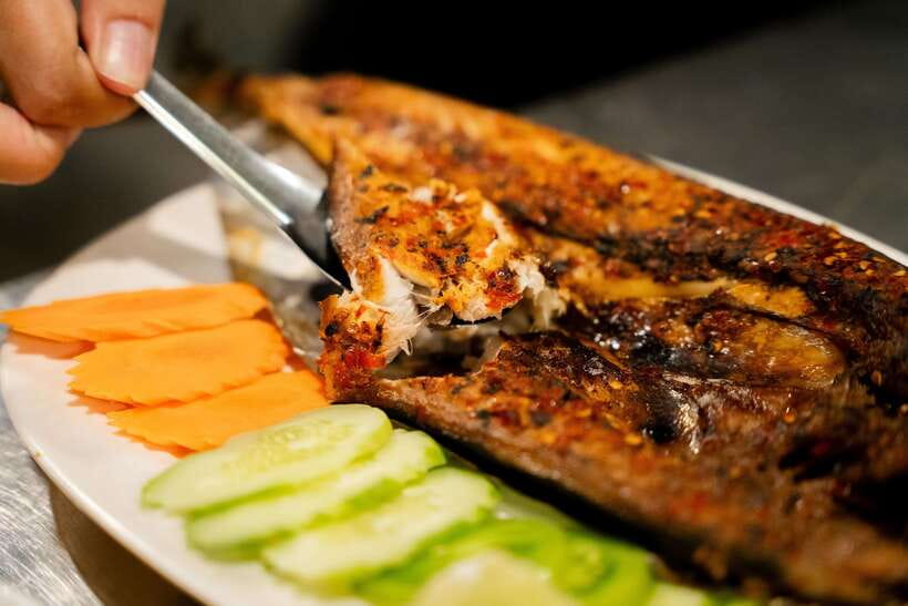 Siem Reap's Ultimate Street Food Tour by Tuk Tuk - Street 27 and seafood with Kampot pepper