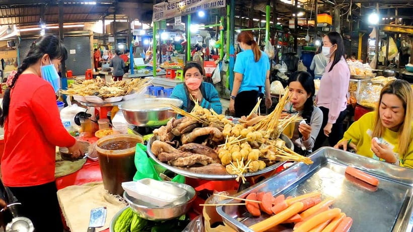 Siem Reap Street Foods Tour by Tuk Tuk with Personal Guide - Why this food tour is worth considering