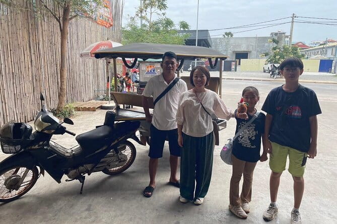 Siem Reap Temple Tuktuk Tour: Explore Angkor Wat and beyond. - What this Siem Reap tuk-tuk tour really offers
