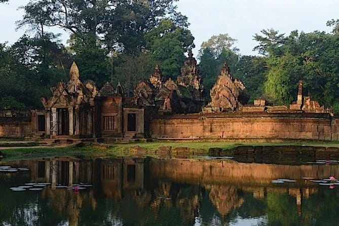 Siem Reap Temple Tuktuk Tour: Explore Angkor Wat and beyond. - A driver rather than a temple guide